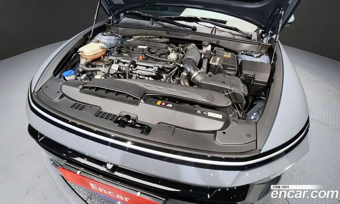 Hyundai Sonata 2024 1.6 автомат (гидро), фото 6