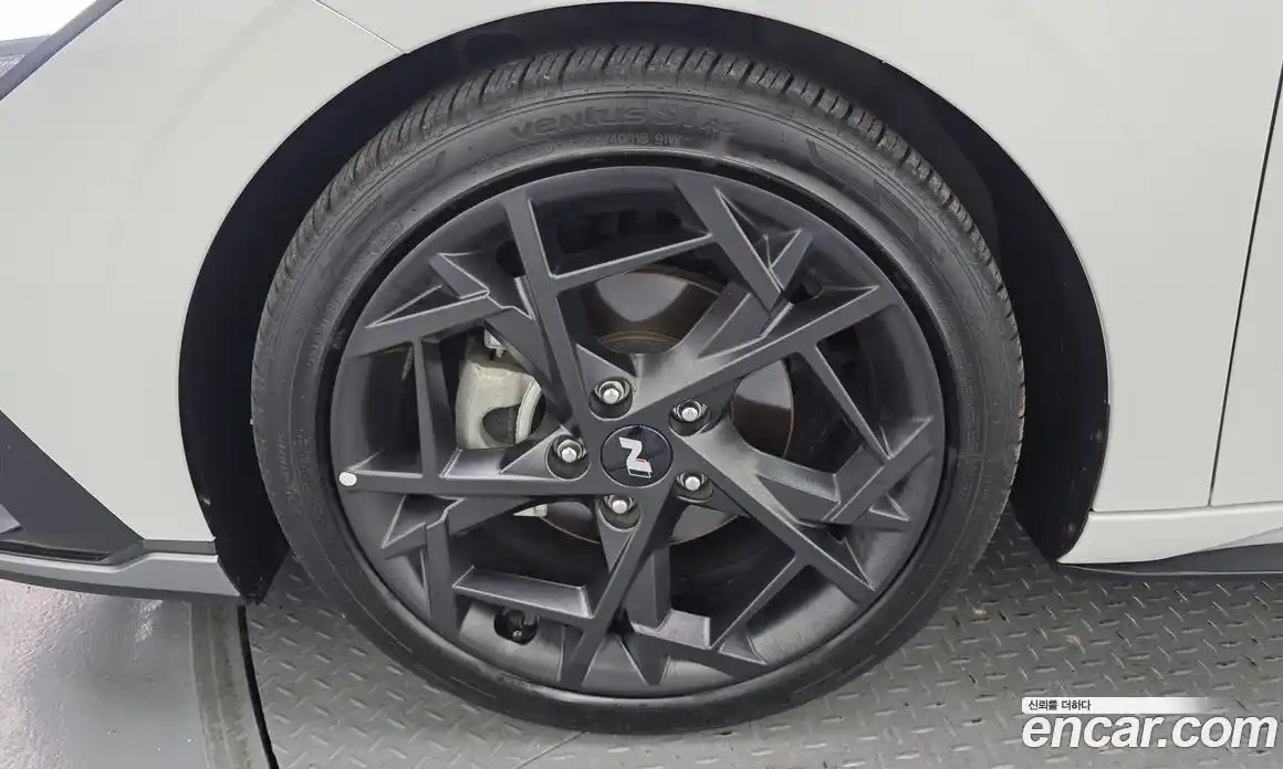 Hyundai Avante 2023 1.6 автомат (гидро), фото 5