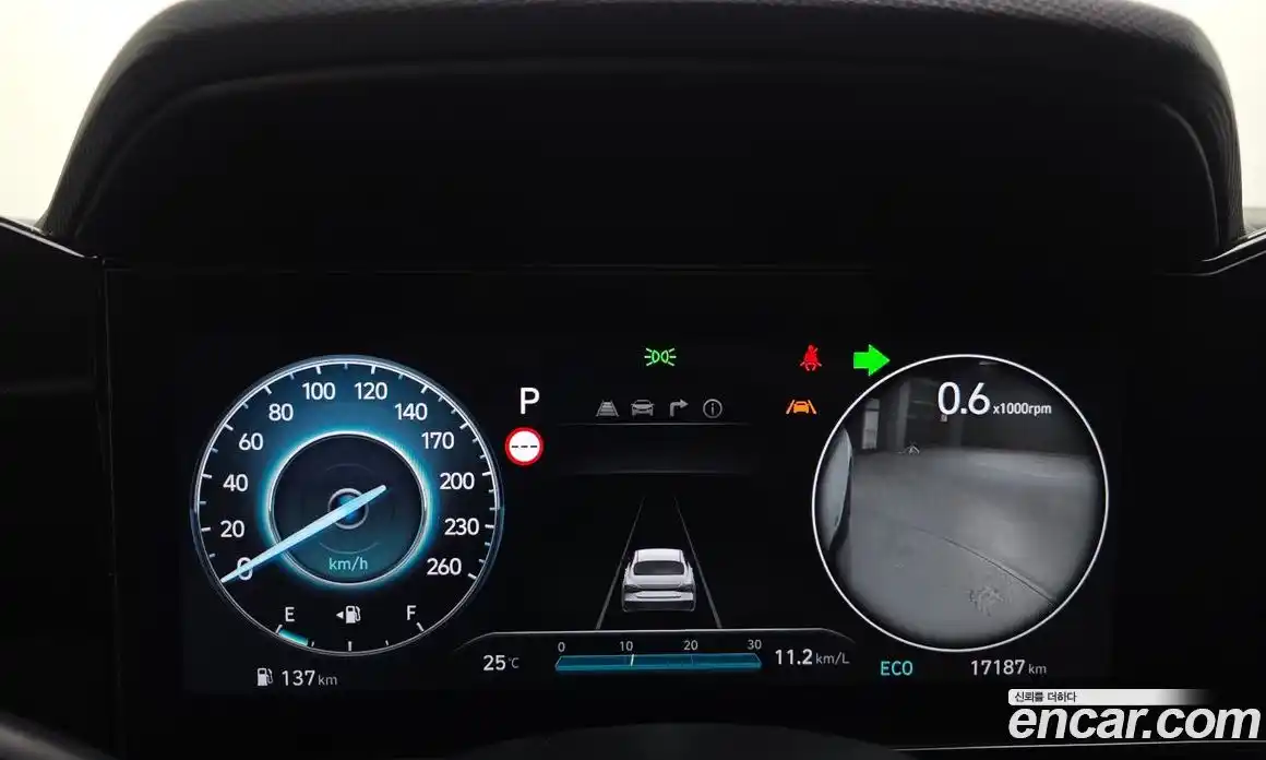 Hyundai Avante 2023 1.6 автомат (гидро), фото 8