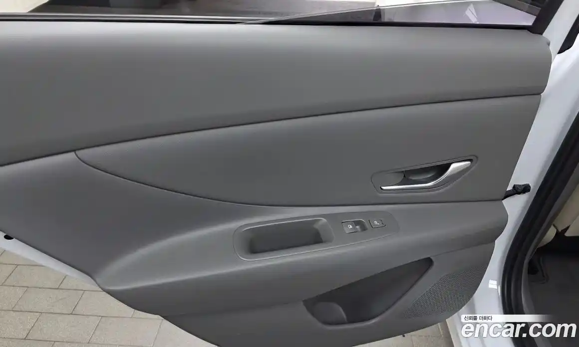 Hyundai Avante 2024 1.6 автомат (гидро), фото 15