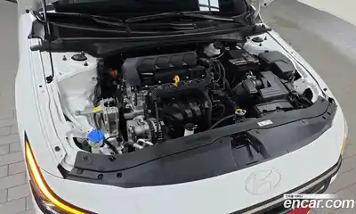 Hyundai Avante 2024 1.6 автомат (гидро), миниатюра 6