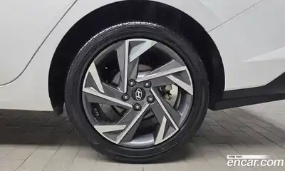 Hyundai Avante 2024 1.6 автомат (гидро), миниатюра 7