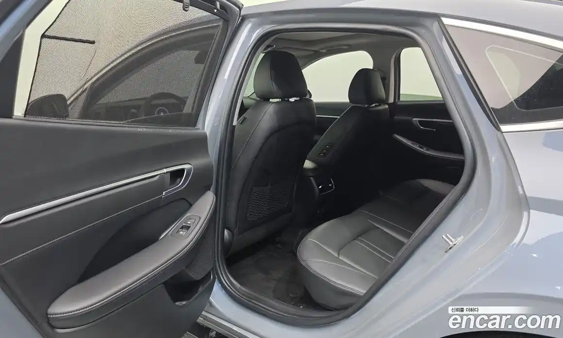 Hyundai Sonata 2024 2.0 автомат (гидро), фото 15
