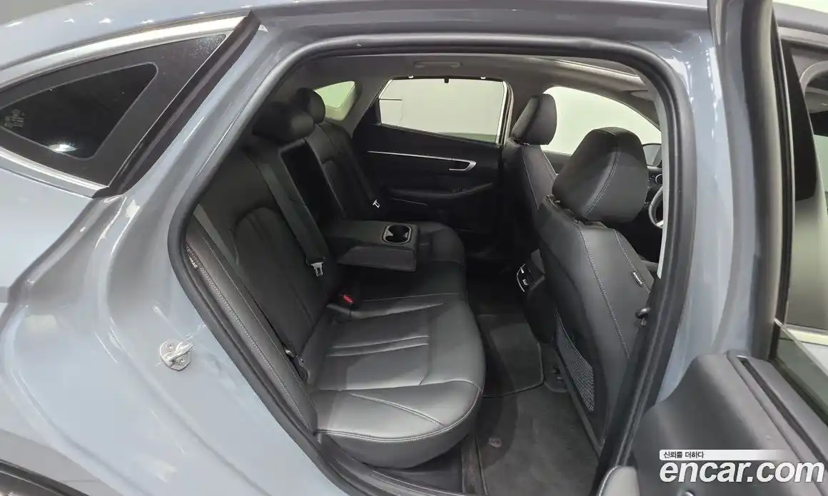 Hyundai Sonata 2024 2.0 автомат (гидро), фото 17
