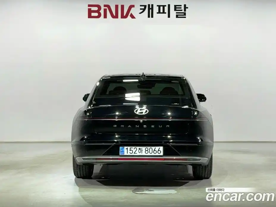 Hyundai Grandeur 2023 2.5 автомат (гидро), фото 16