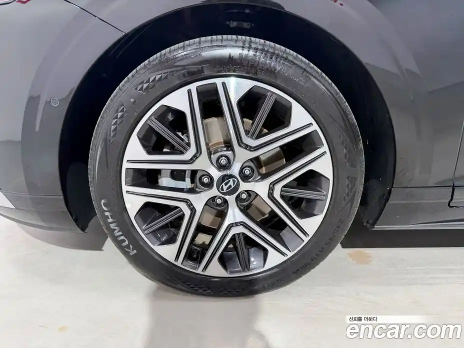 Hyundai Grandeur 2023 2.5 автомат (гидро), фото 18