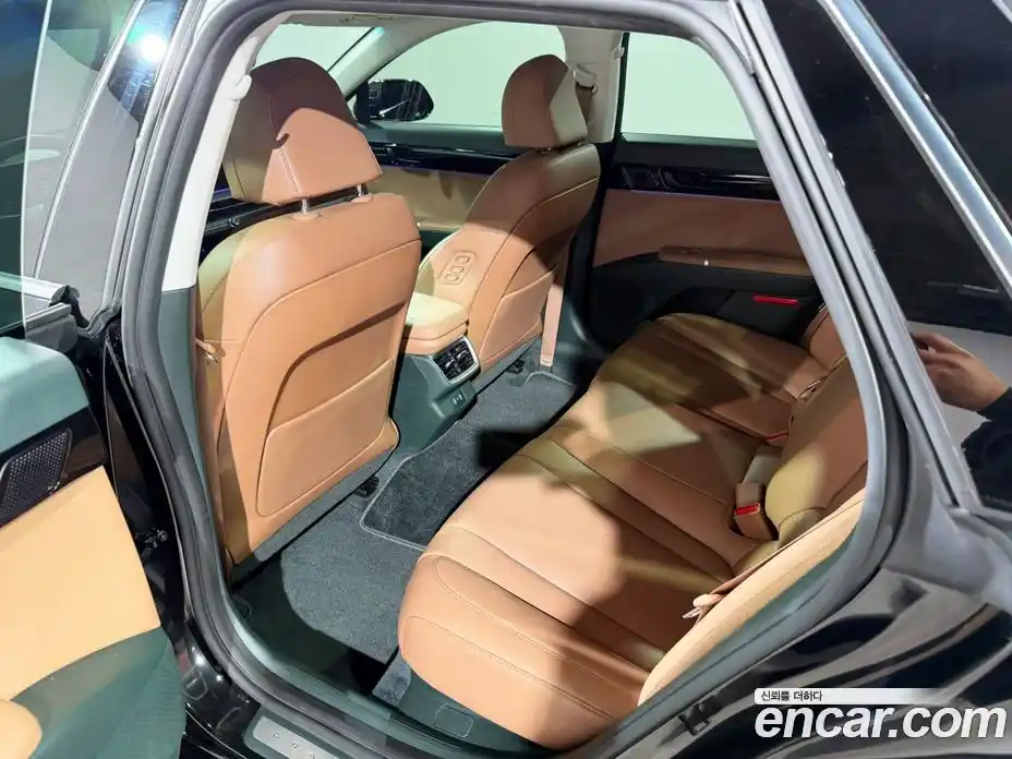 Hyundai Grandeur 2023 2.5 автомат (гидро), фото 6