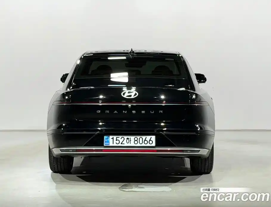 Hyundai Grandeur 2023 2.5 автомат (гидро), фото 8