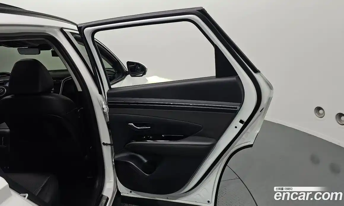 Hyundai Tucson 2022 1.6 автомат (гидро), фото 15