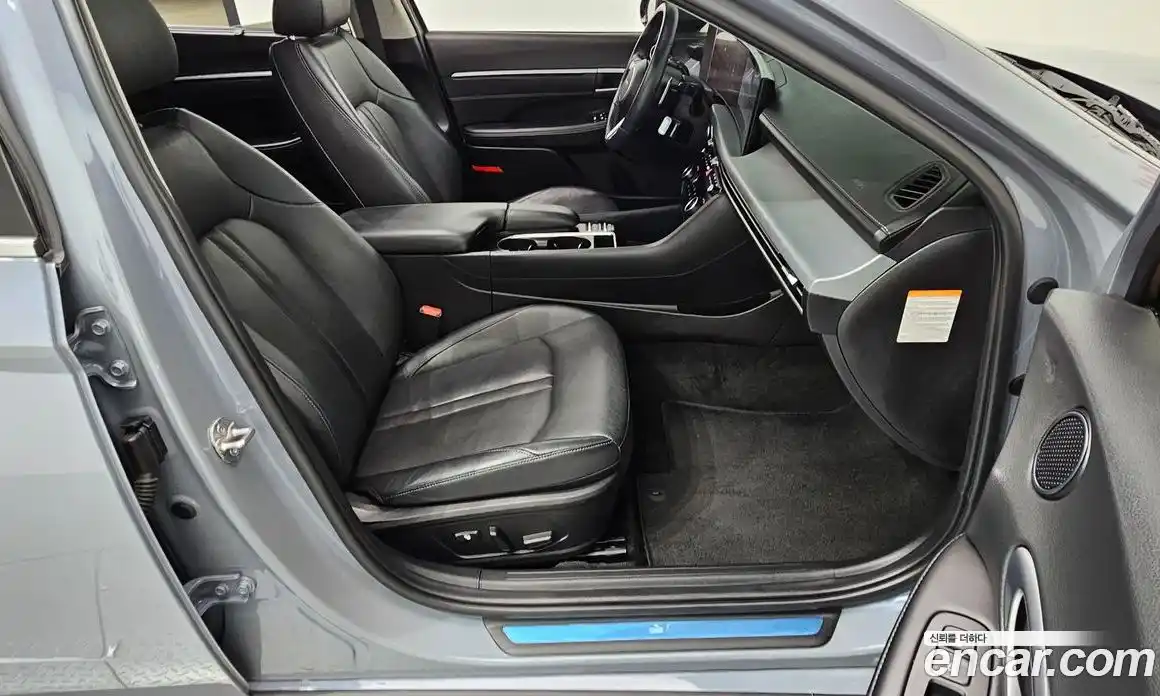 Hyundai Sonata 2024 2.0 автомат (гидро), фото 13