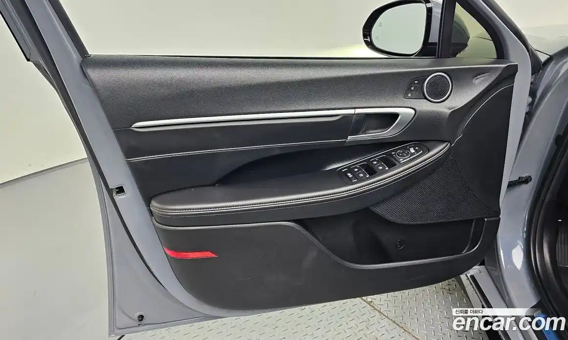 Hyundai Sonata 2024 2.0 автомат (гидро), фото 14
