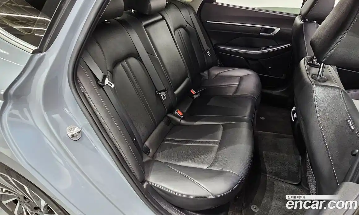 Hyundai Sonata 2024 2.0 автомат (гидро), фото 17