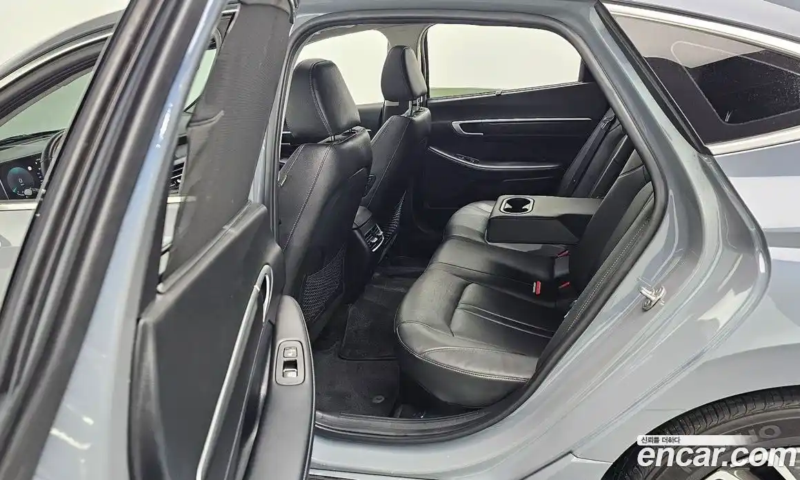Hyundai Sonata 2024 2.0 автомат (гидро), фото 30
