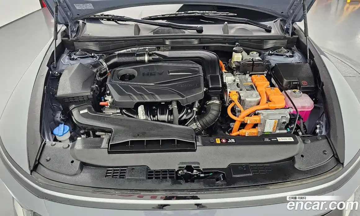 Hyundai Sonata 2024 2.0 автомат (гидро), фото 6