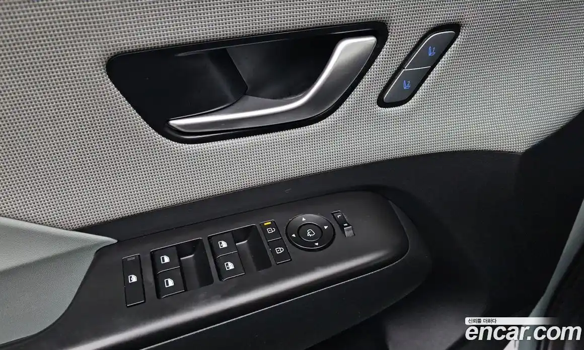 Hyundai Kona 2023 1.6 автомат (гидро), фото 19
