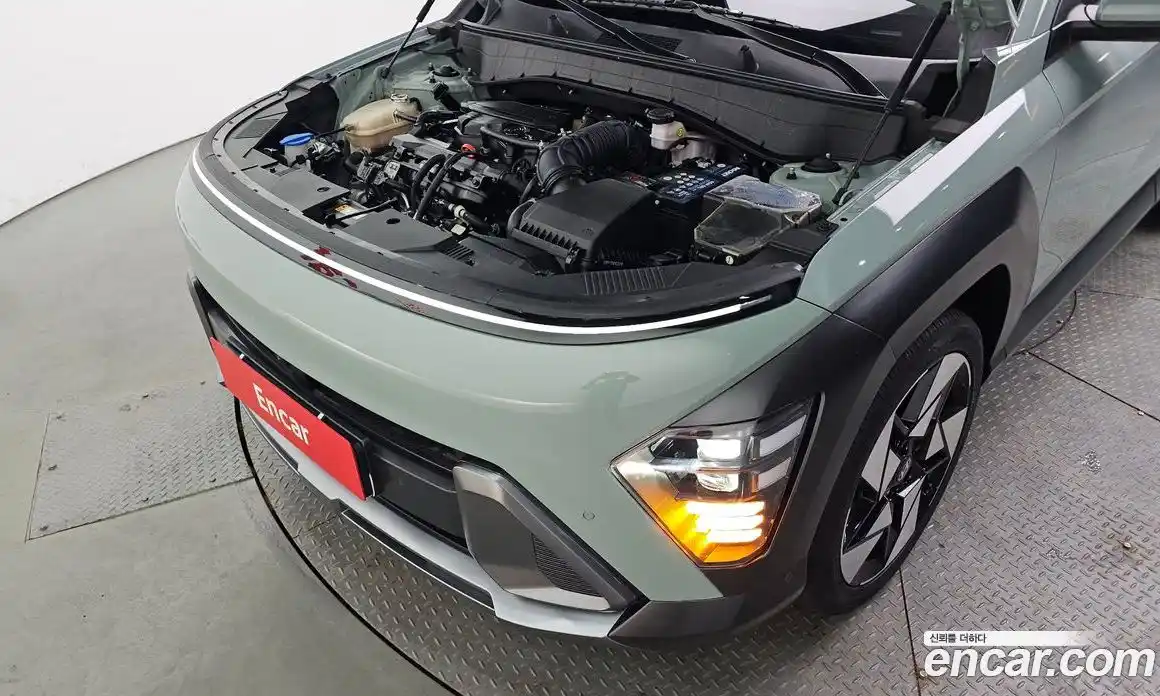 Hyundai Kona 2023 1.6 автомат (гидро), фото 6