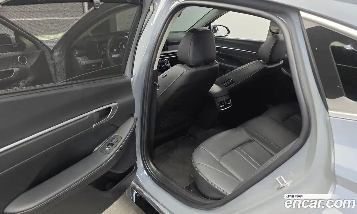 Hyundai Sonata 2024 2.0 автомат (гидро), фото 11