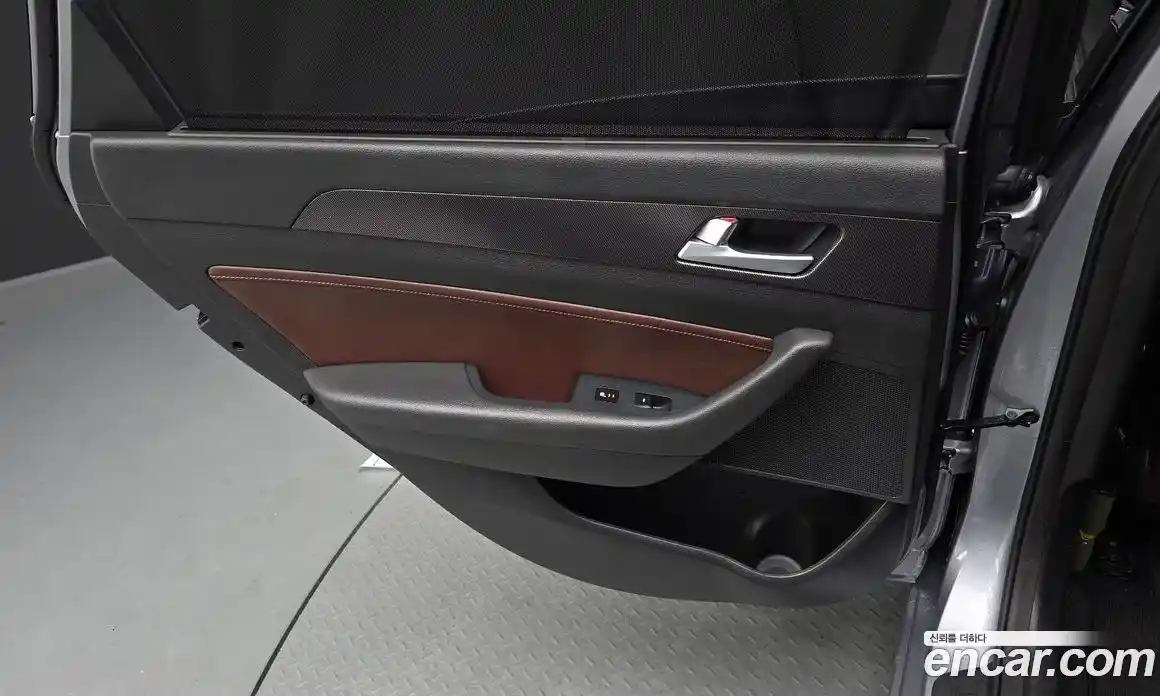 Hyundai Sonata 2016 2.0 автомат (гидро), фото 15