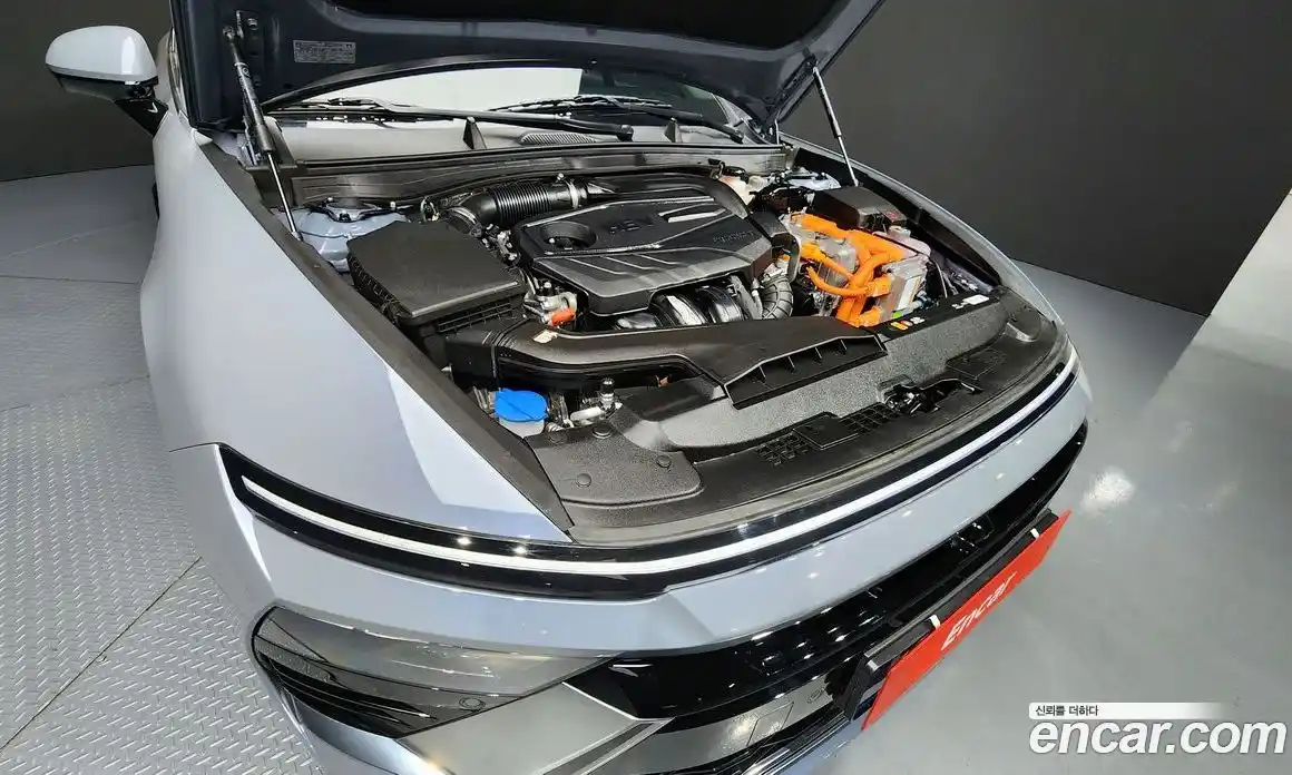 Hyundai Sonata 2024 2.0 автомат (гидро), фото 6