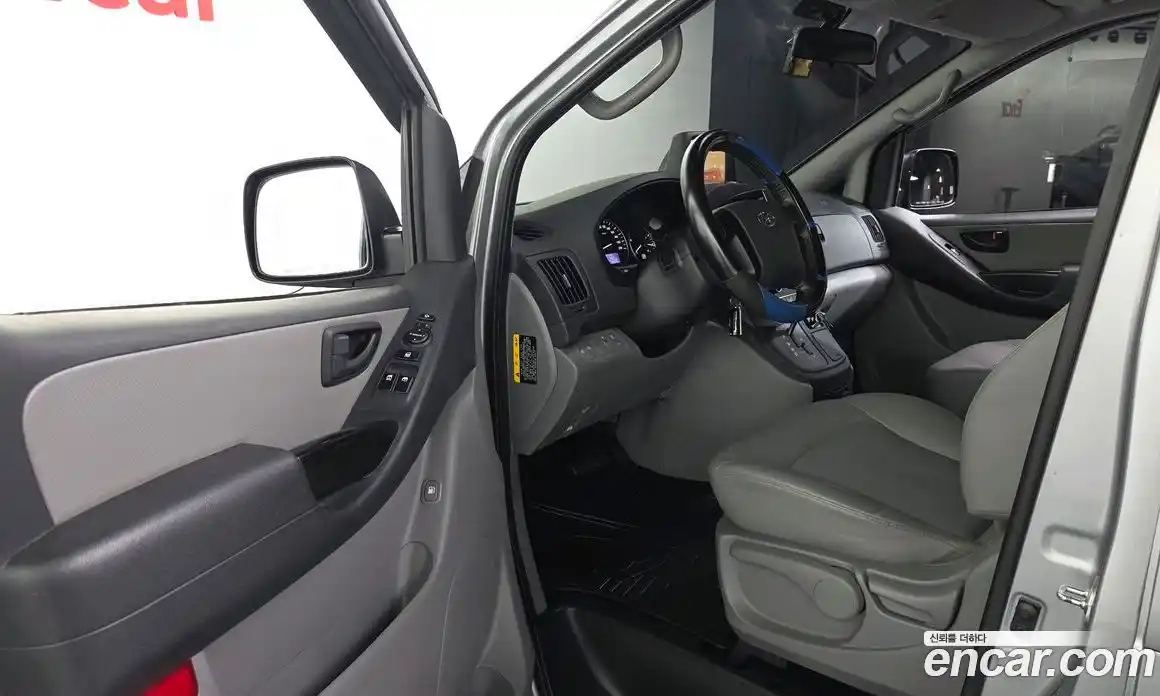 Hyundai Starex 2018 2.5 автомат (гидро), фото 10