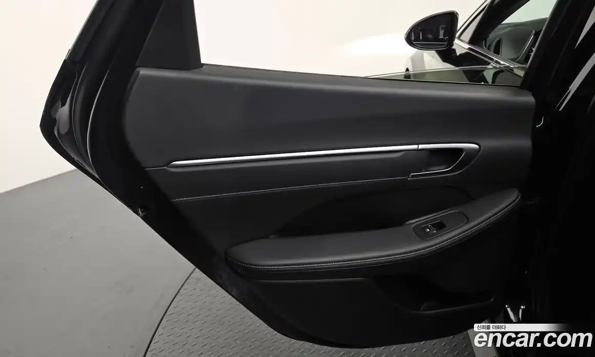 Hyundai Sonata 2022 2.0 автомат (гидро), фото 15