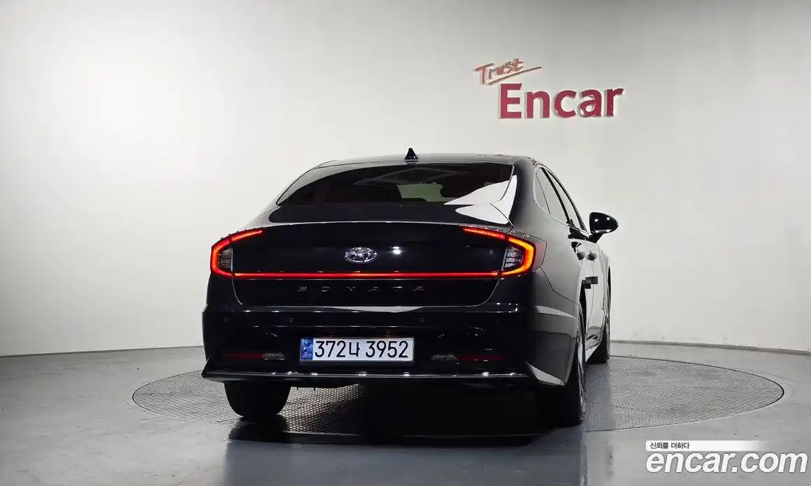 Hyundai Sonata 2022 2.0 автомат (гидро), фото 4