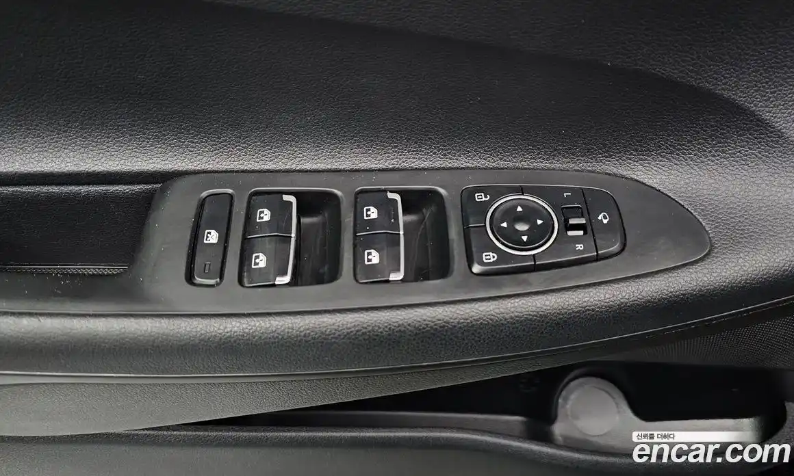 Hyundai Grandeur 2022 3.0 автомат (гидро), фото 18