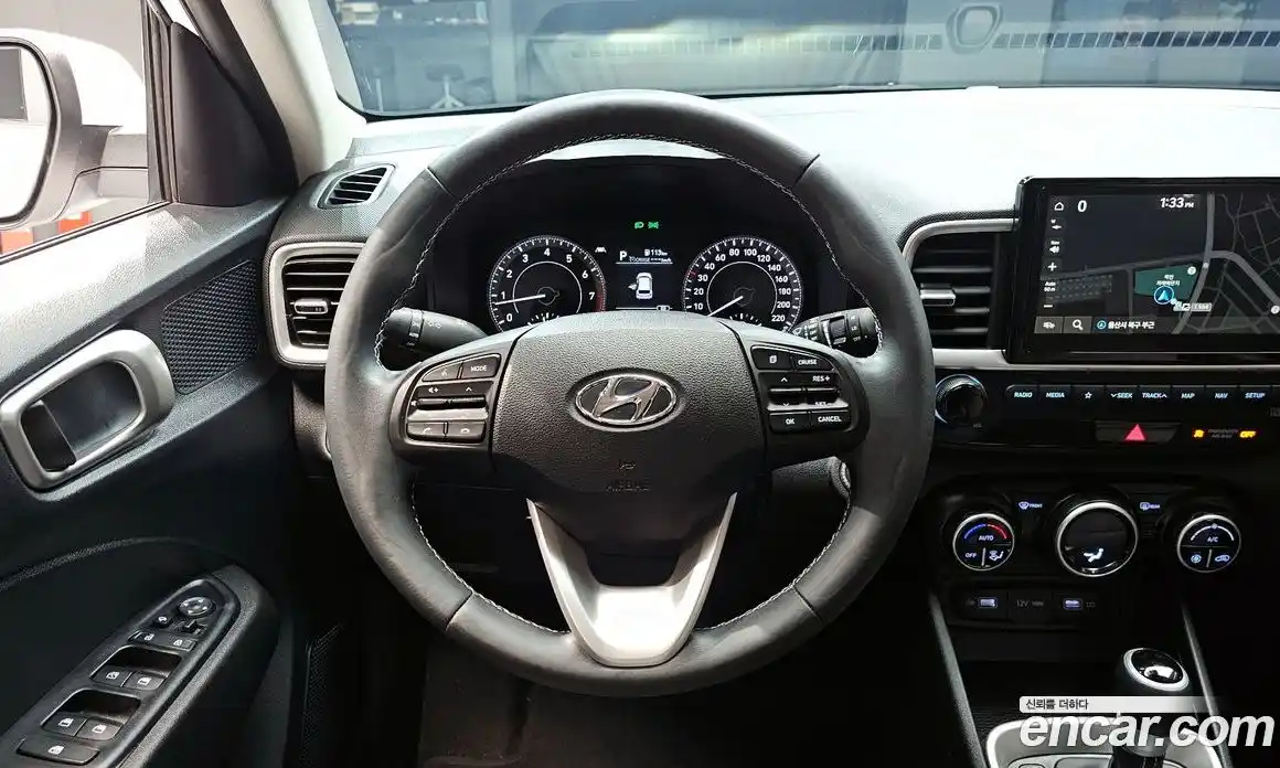 Hyundai Venue 2022 1.6 автомат (гидро), фото 13