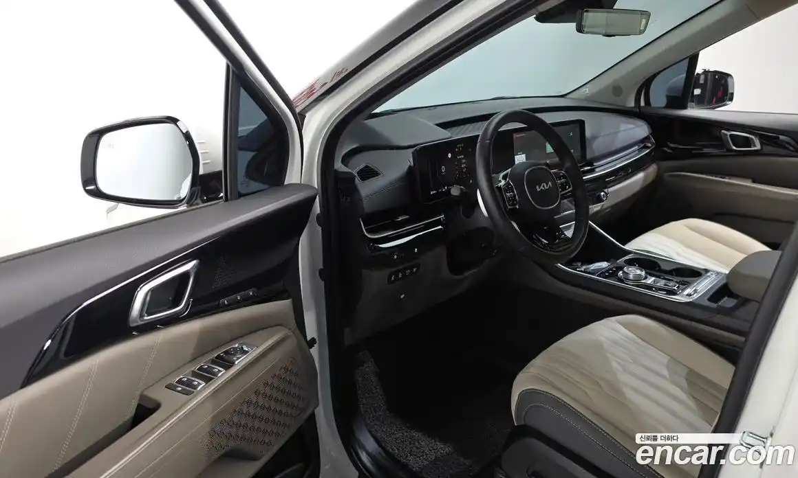 Kia Carnival 2024 1.6 автомат (гидро), фото 13