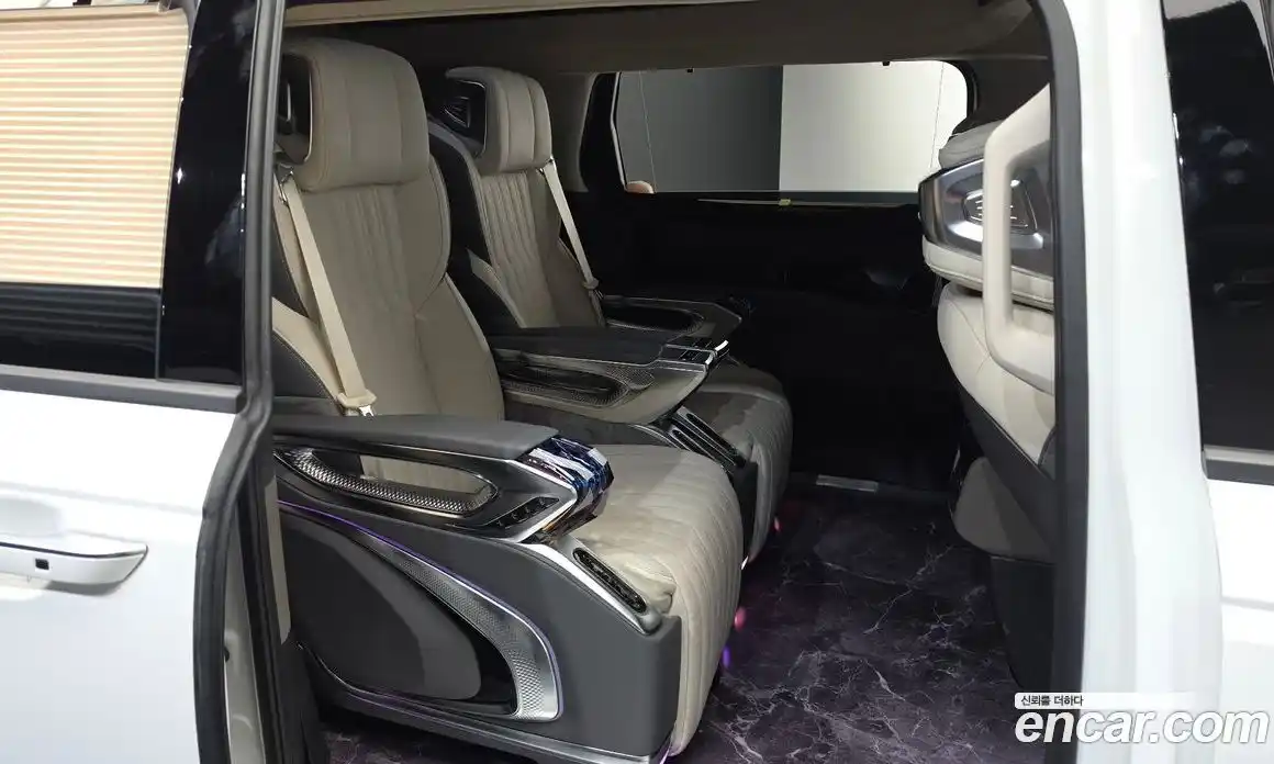 Kia Carnival 2024 1.6 автомат (гидро), фото 17