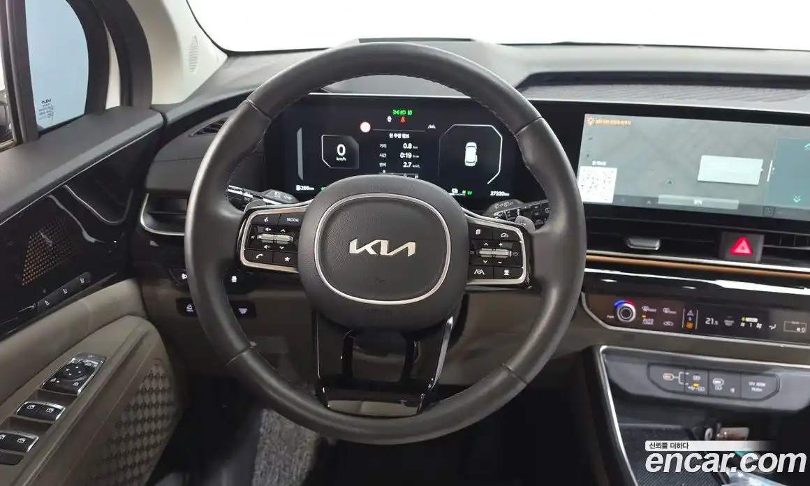Kia Carnival 2024 1.6 автомат (гидро), фото 18