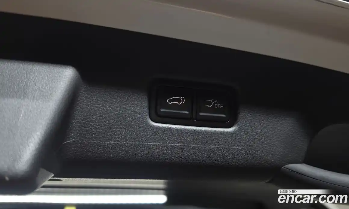 Kia Carnival 2024 1.6 автомат (гидро), фото 26