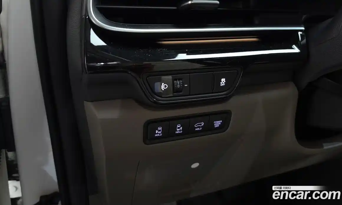 Kia Carnival 2024 1.6 автомат (гидро), фото 30