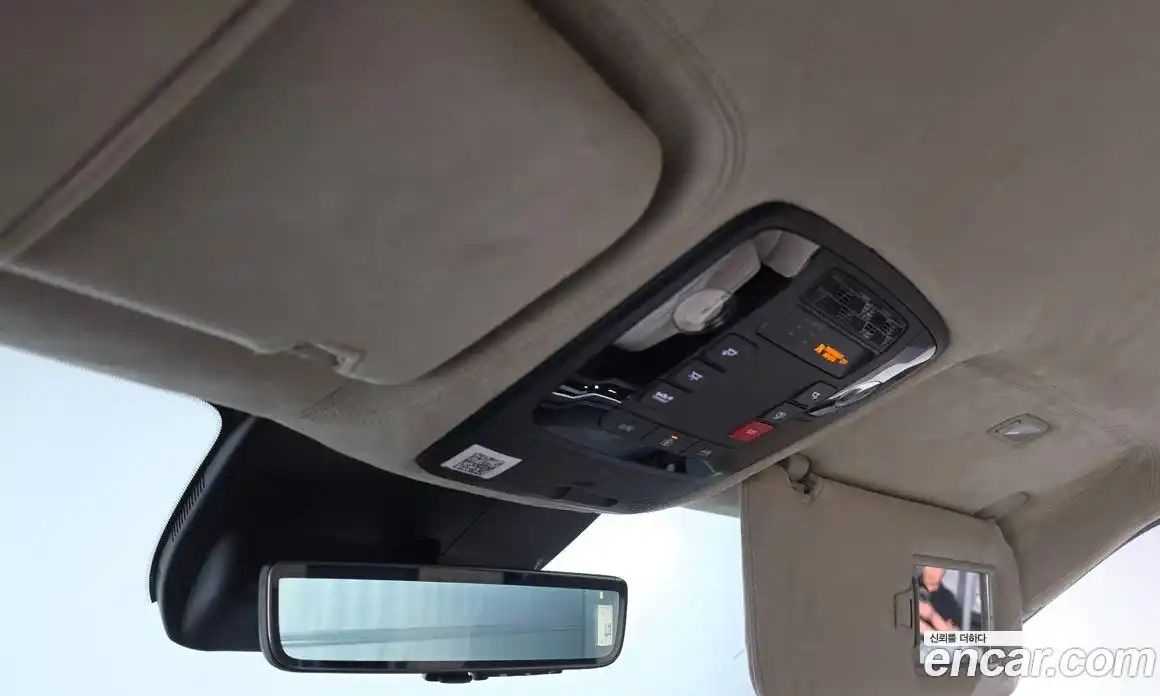Kia Carnival 2024 1.6 автомат (гидро), фото 39