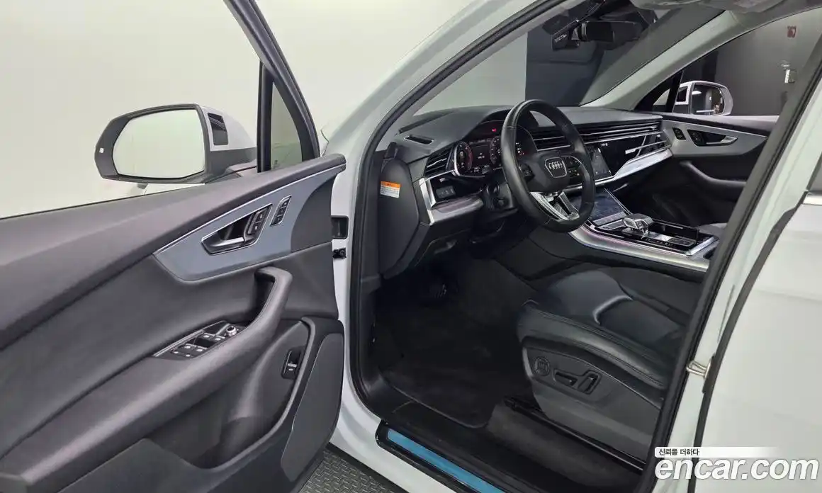 Audi Q7 2022 3.0 автомат (гидро), фото 13
