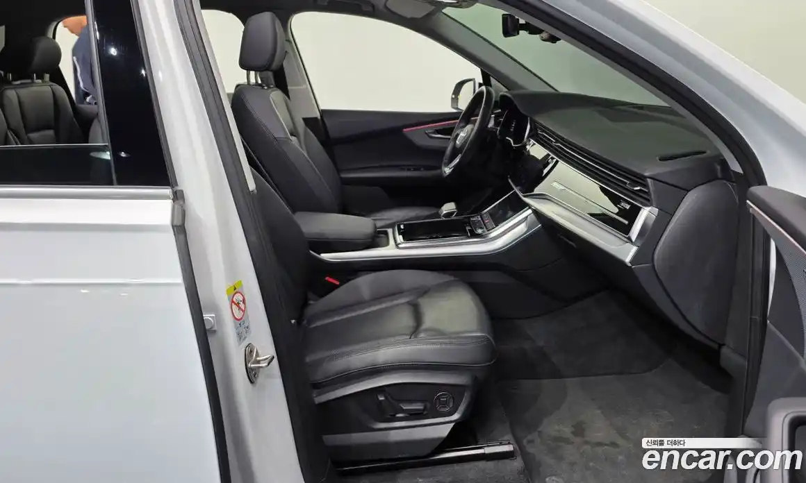 Audi Q7 2022 3.0 автомат (гидро), фото 17