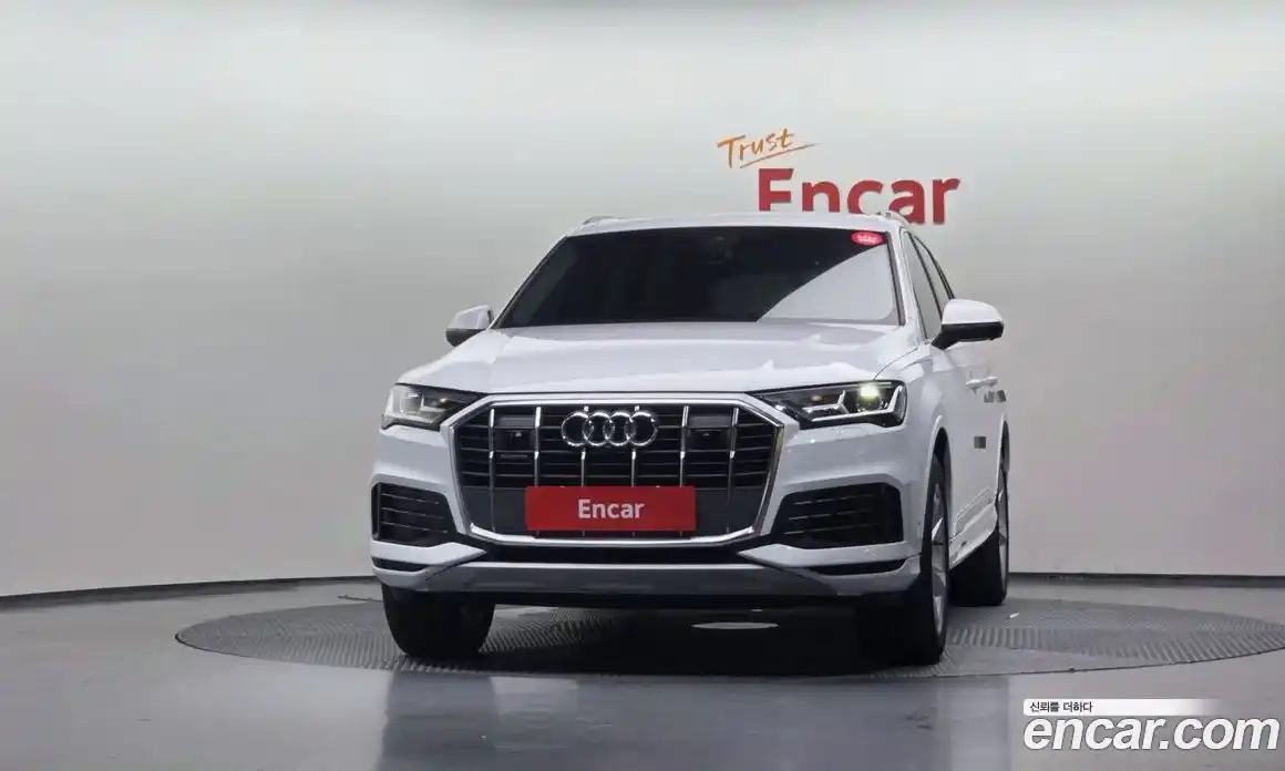 Audi Q7 2022 3.0 автомат (гидро), фото 3