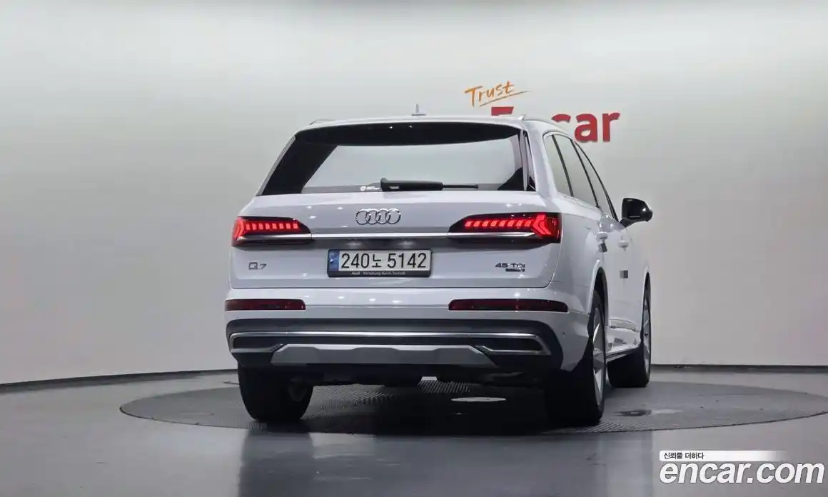 Audi Q7 2022 3.0 автомат (гидро), фото 4