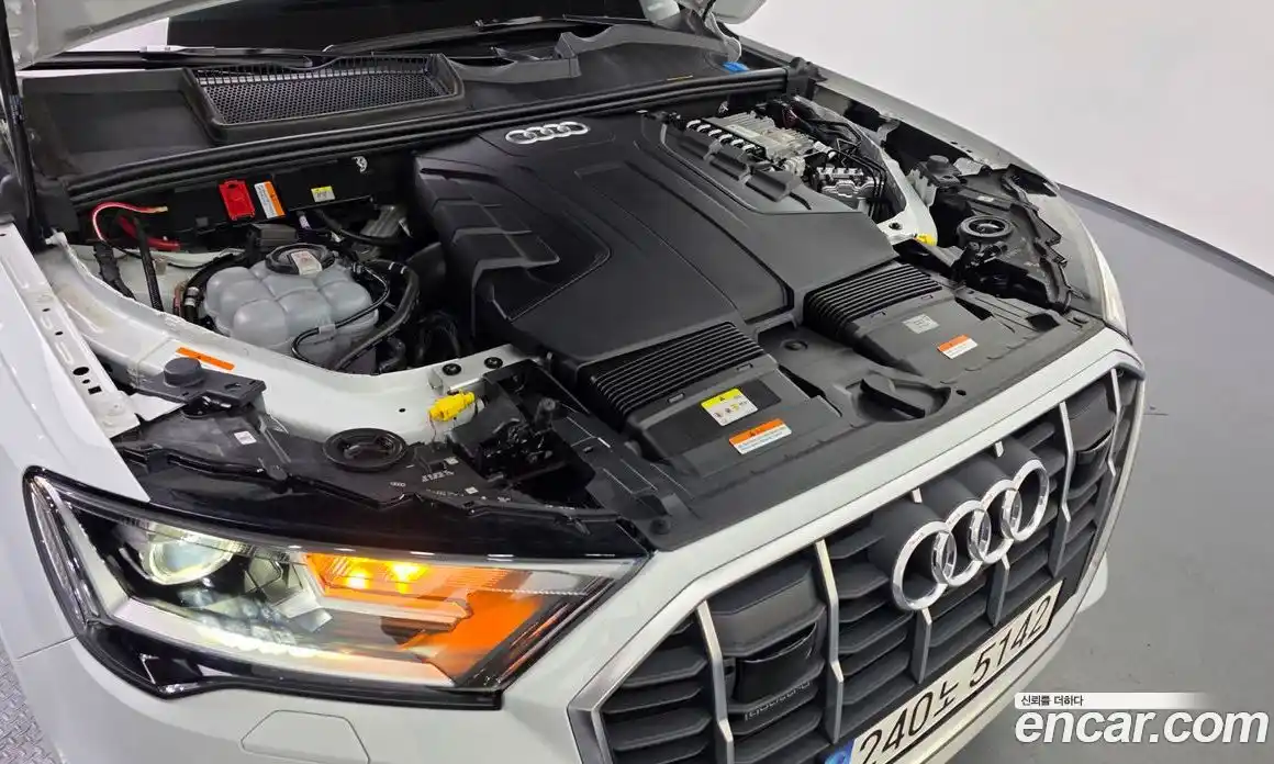Audi Q7 2022 3.0 автомат (гидро), фото 6