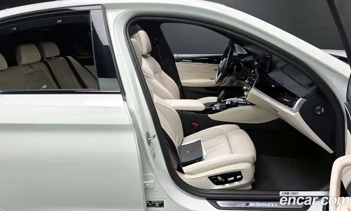 BMW 5 серия 2023 4.4 автомат (гидро), фото 16