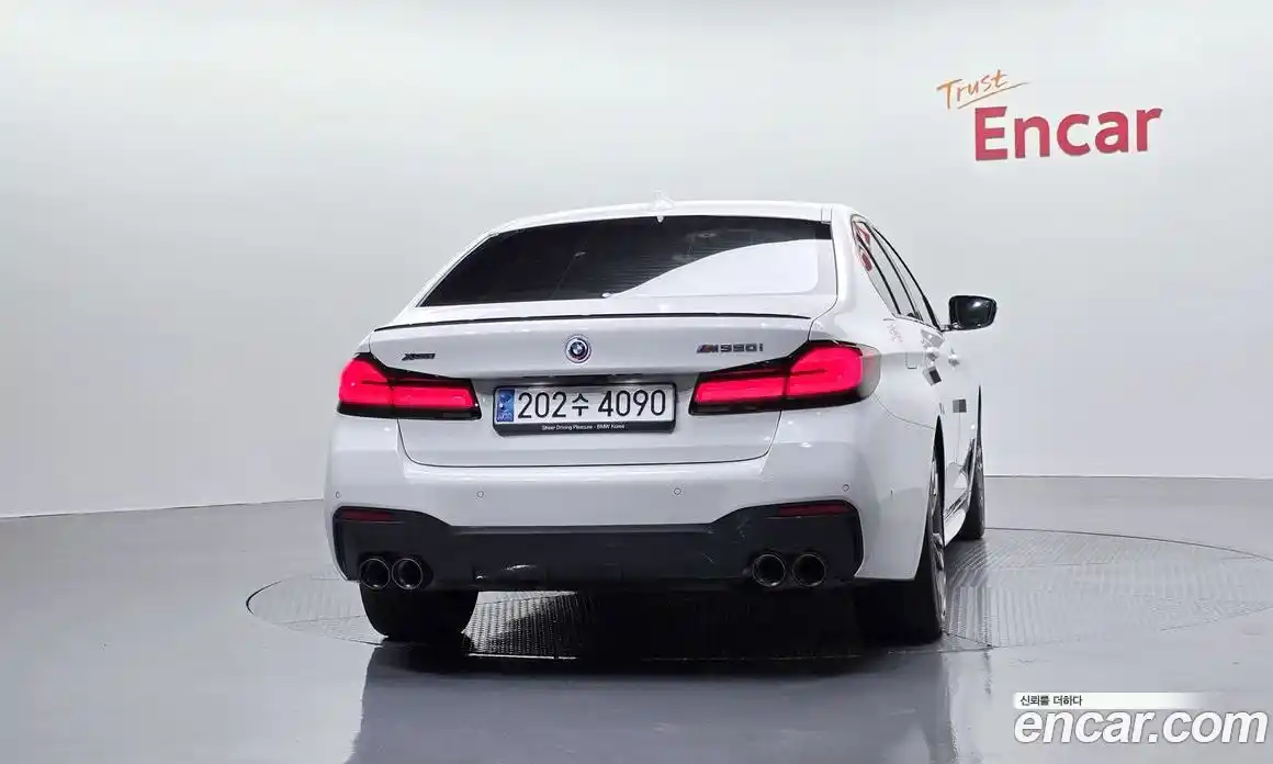 BMW 5 серия 2023 4.4 автомат (гидро), фото 4