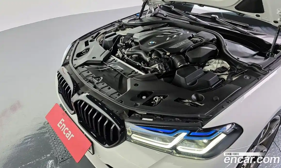 BMW 5 серия 2023 4.4 автомат (гидро), фото 6