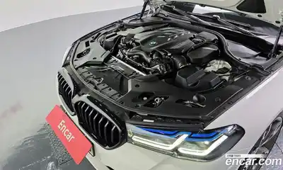 BMW 5 серия 2023 4.4 автомат (гидро), миниатюра 6