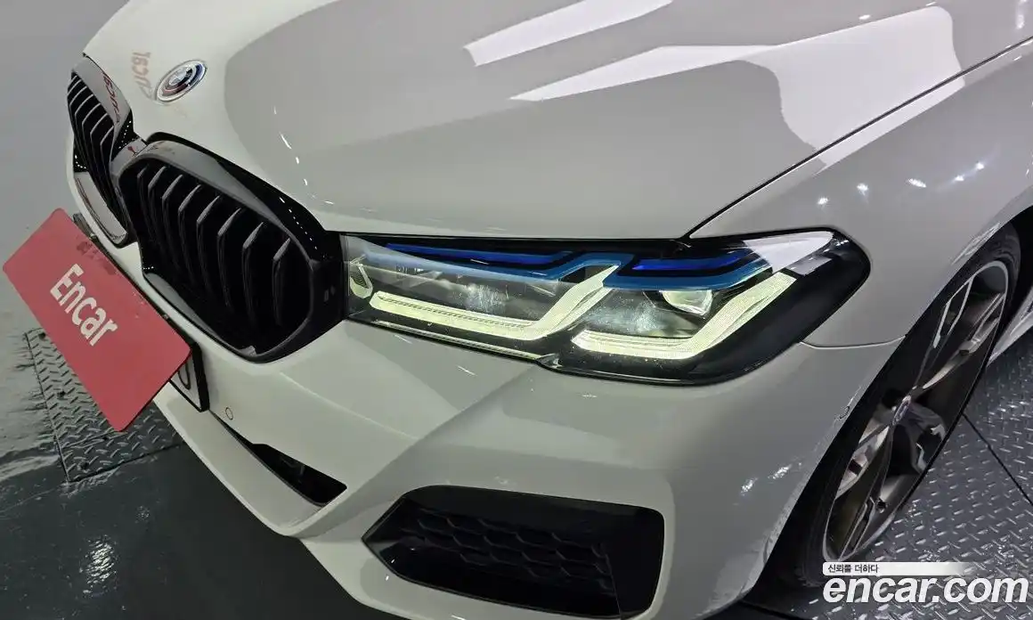 BMW 5 серия 2023 4.4 автомат (гидро), фото 8