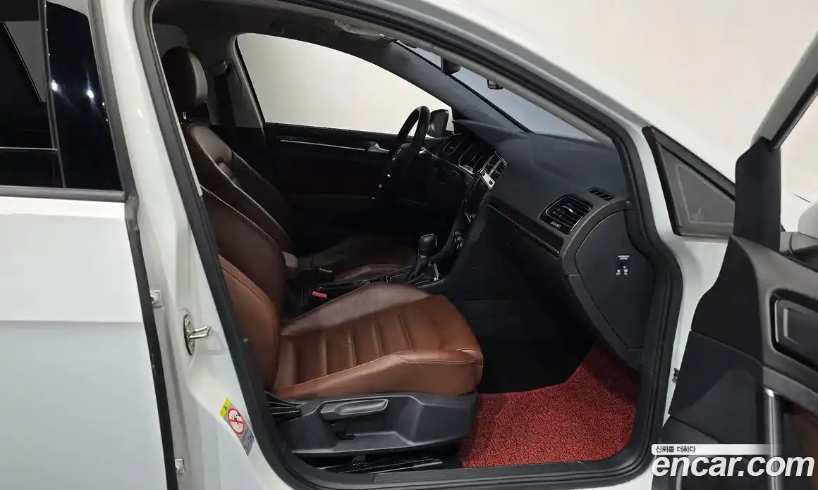 Volkswagen Golf 2014 2.0 автомат (гидро), фото 11