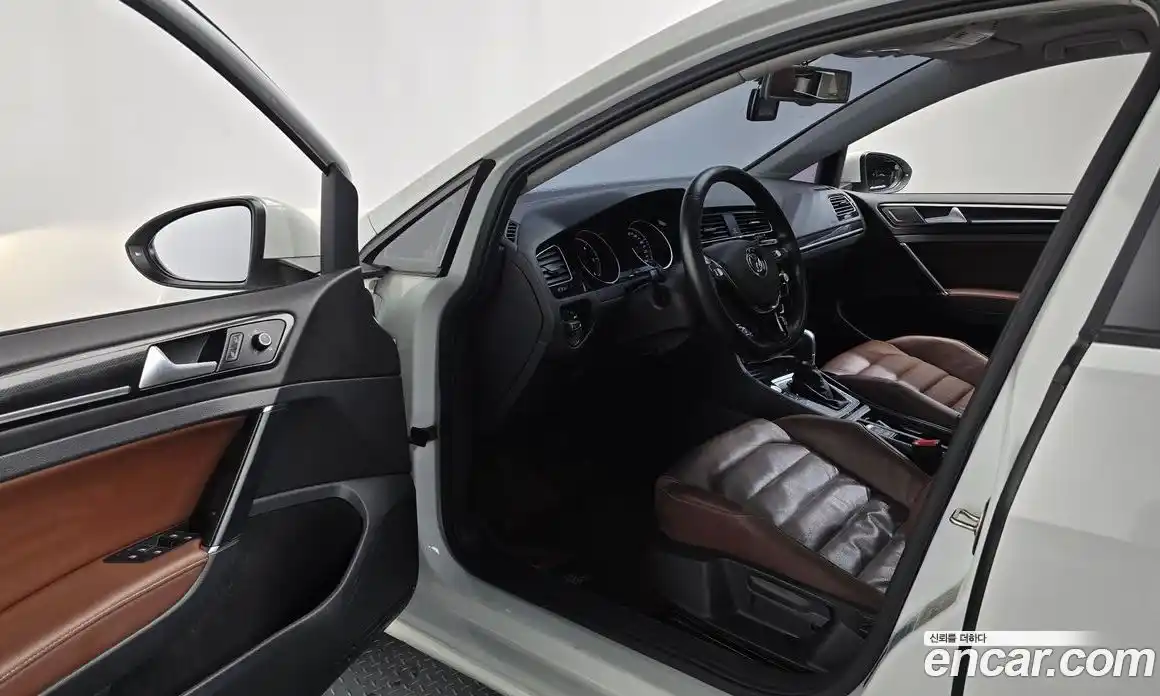 Volkswagen Golf 2014 2.0 автомат (гидро), фото 10