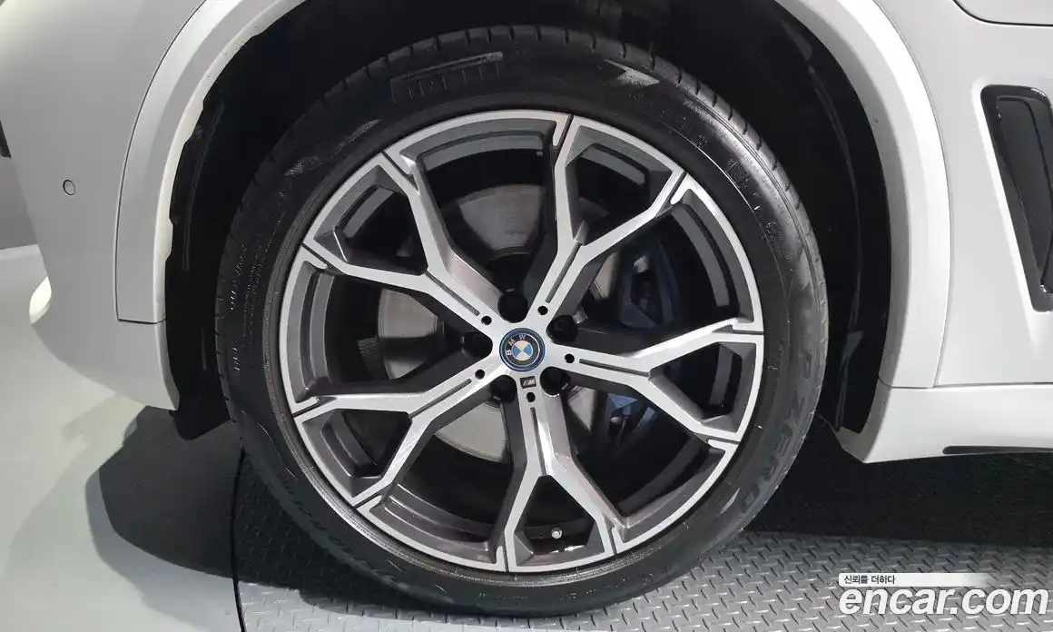BMW X5 2022 3.0 автомат (гидро), фото 5