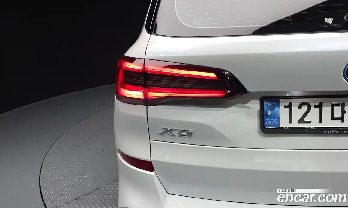 BMW X5 2022 3.0 автомат (гидро), фото 9