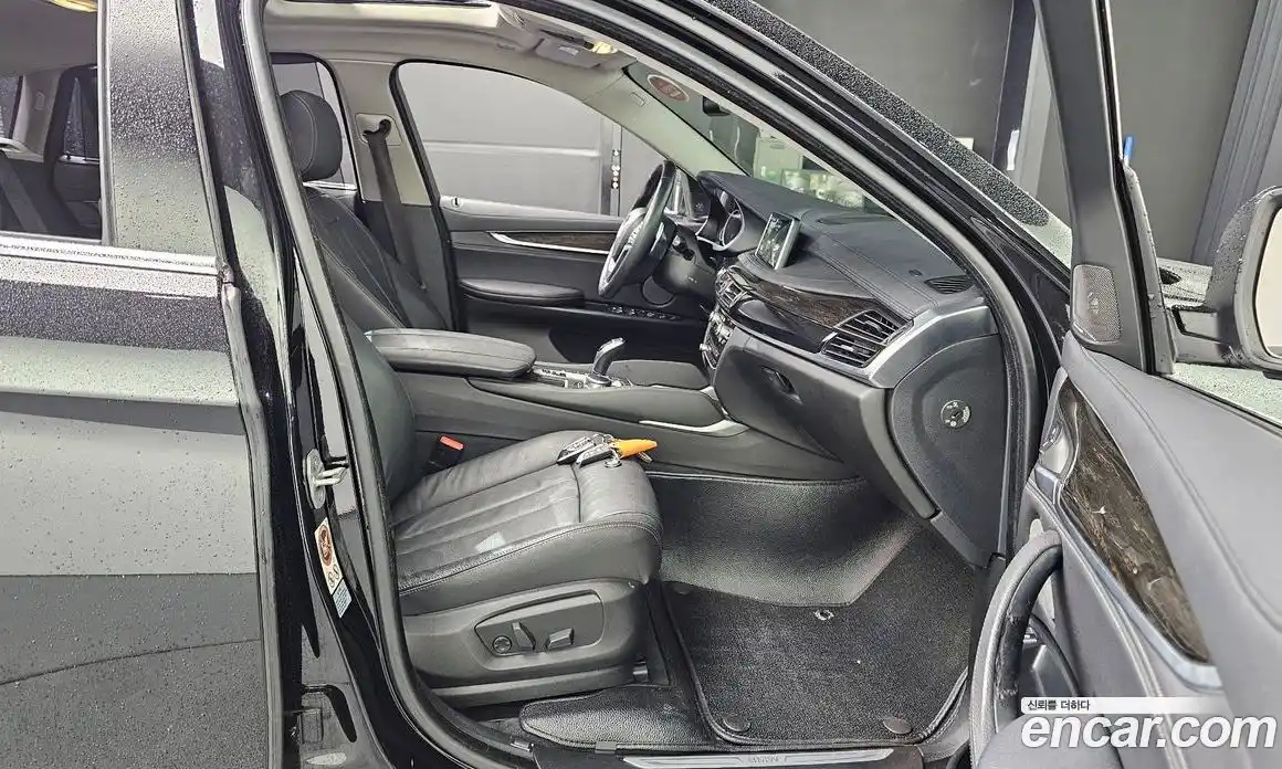 BMW X6 2018 3.0 автомат (гидро), фото 12