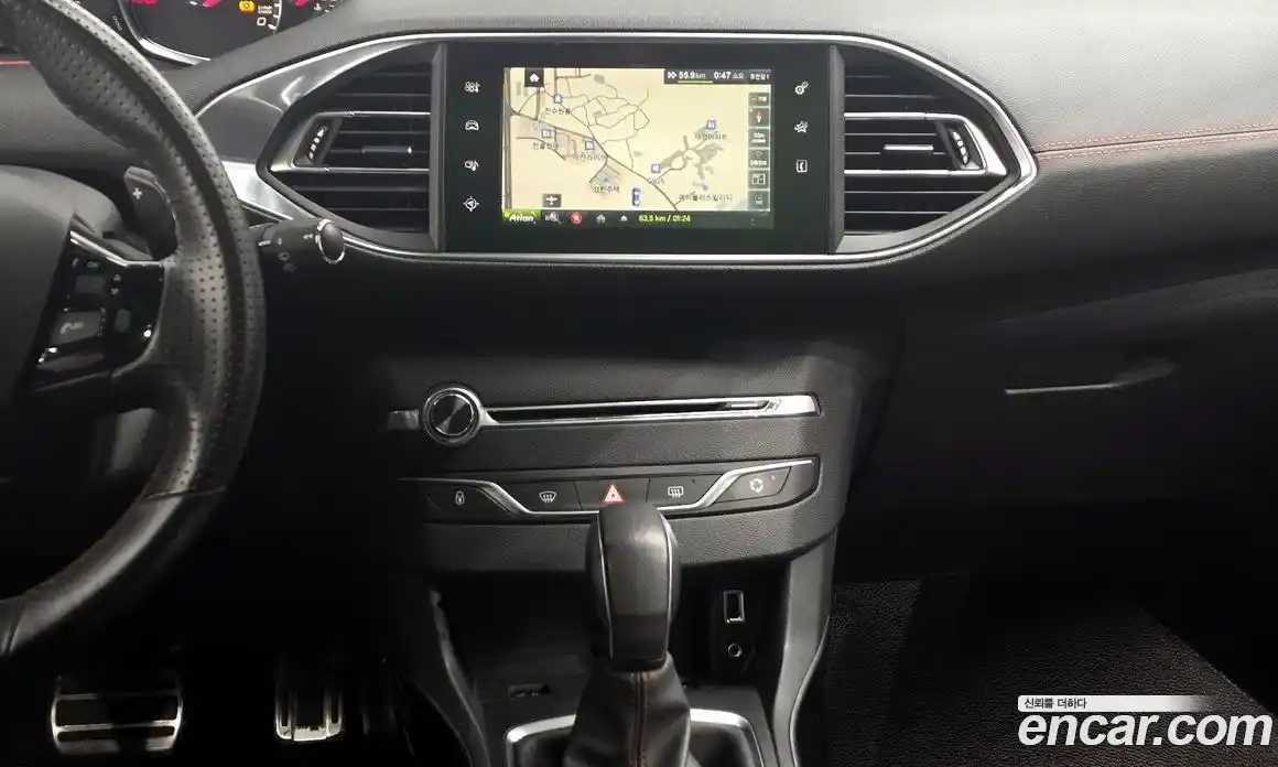 Peugeot 308 2017 1.6 автомат (гидро), фото 13
